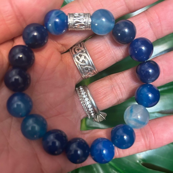 chunky blue banded agate 10mm stretch bracelet - Picture 2 of 3